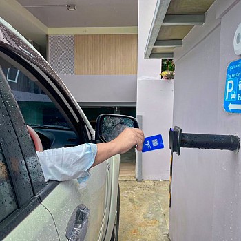 Parking & Personal Transportalt=