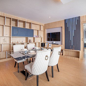 The Blue Roomalt=