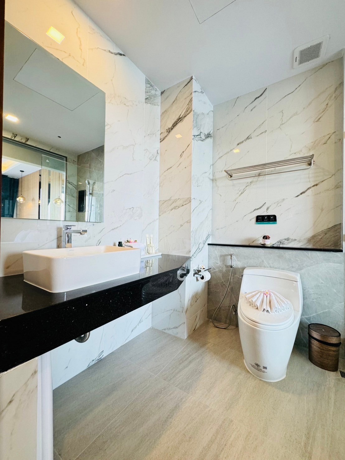 Premium Deluxe Twin Room