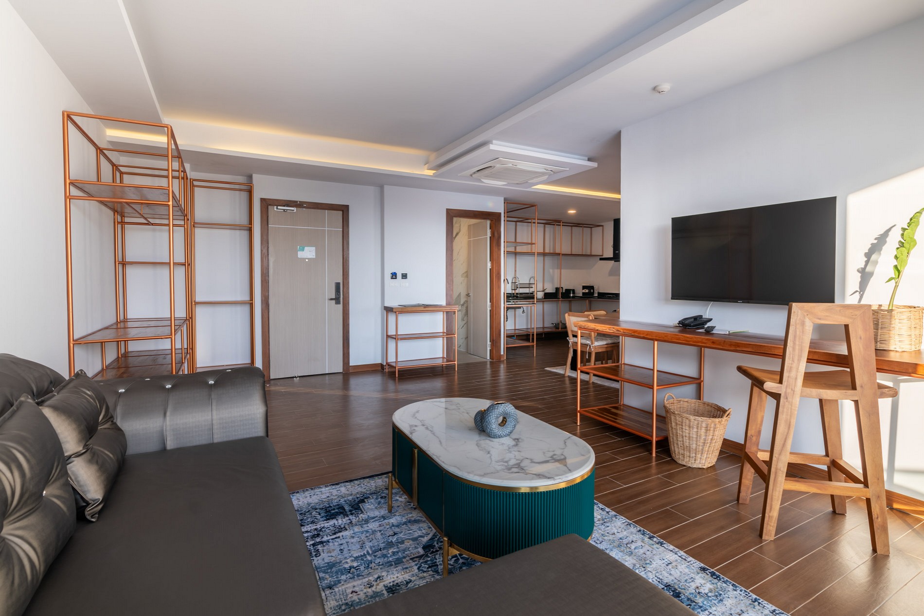 Panorama Executive Suite