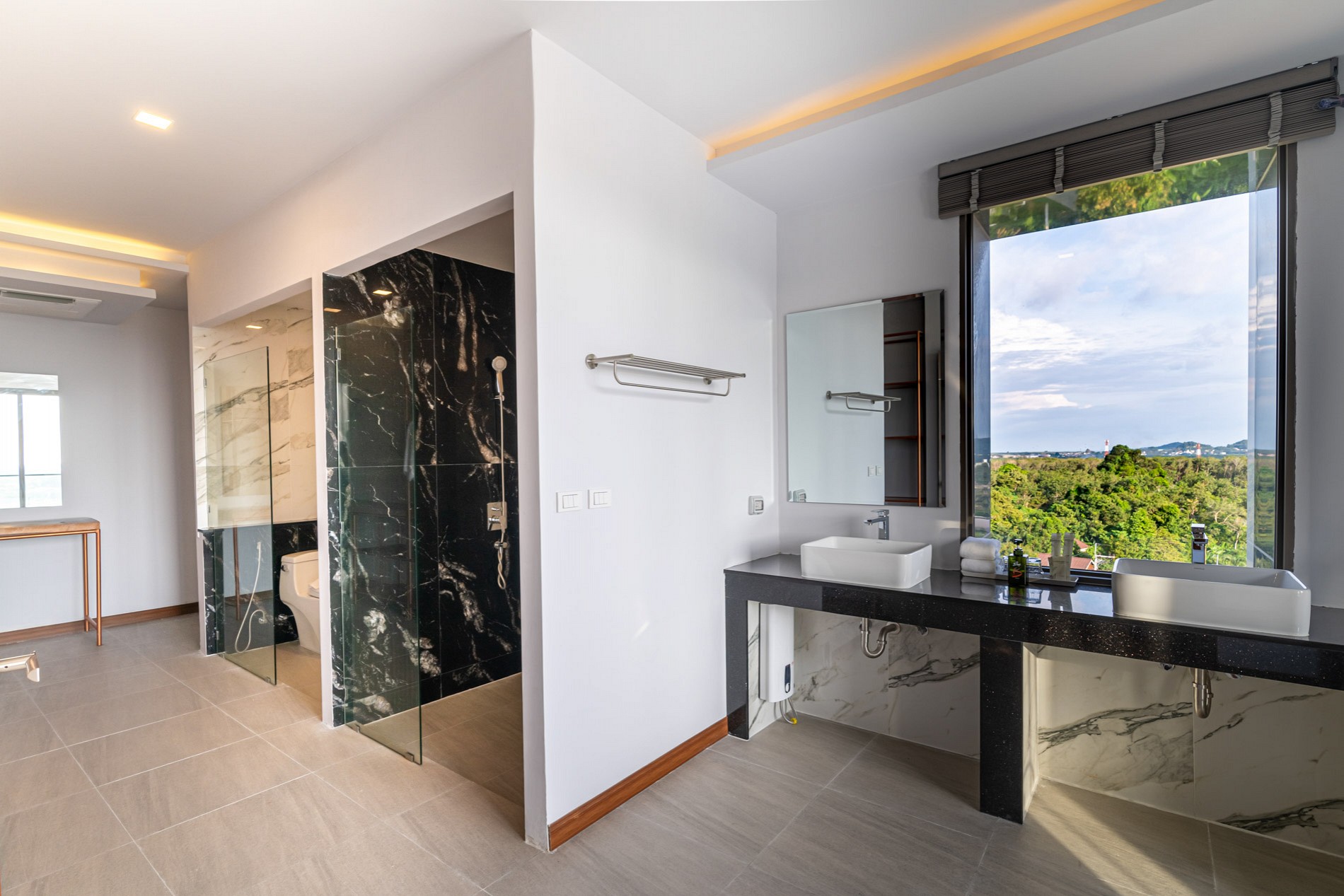 Panorama Executive Suite