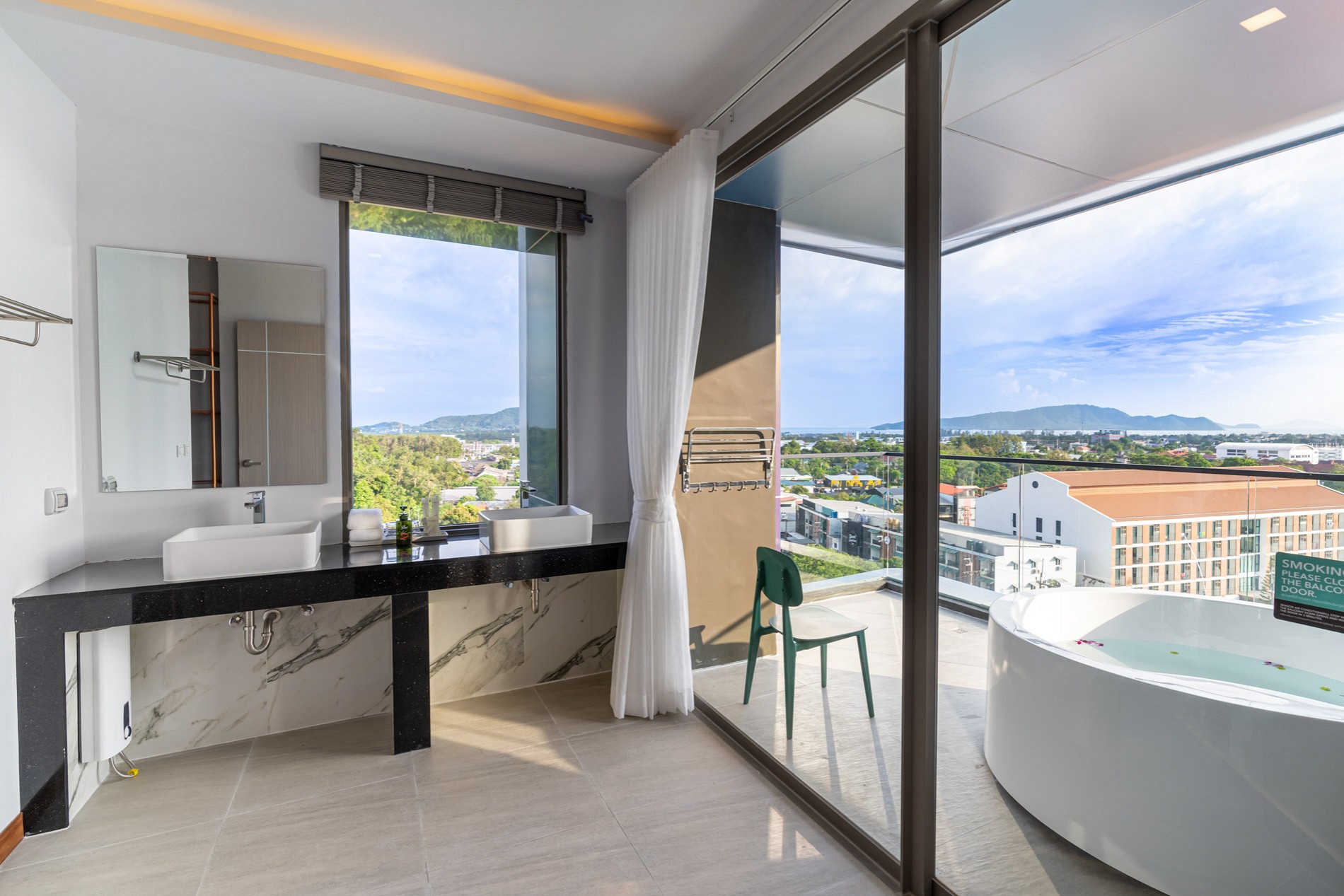 Panorama Executive Suite
