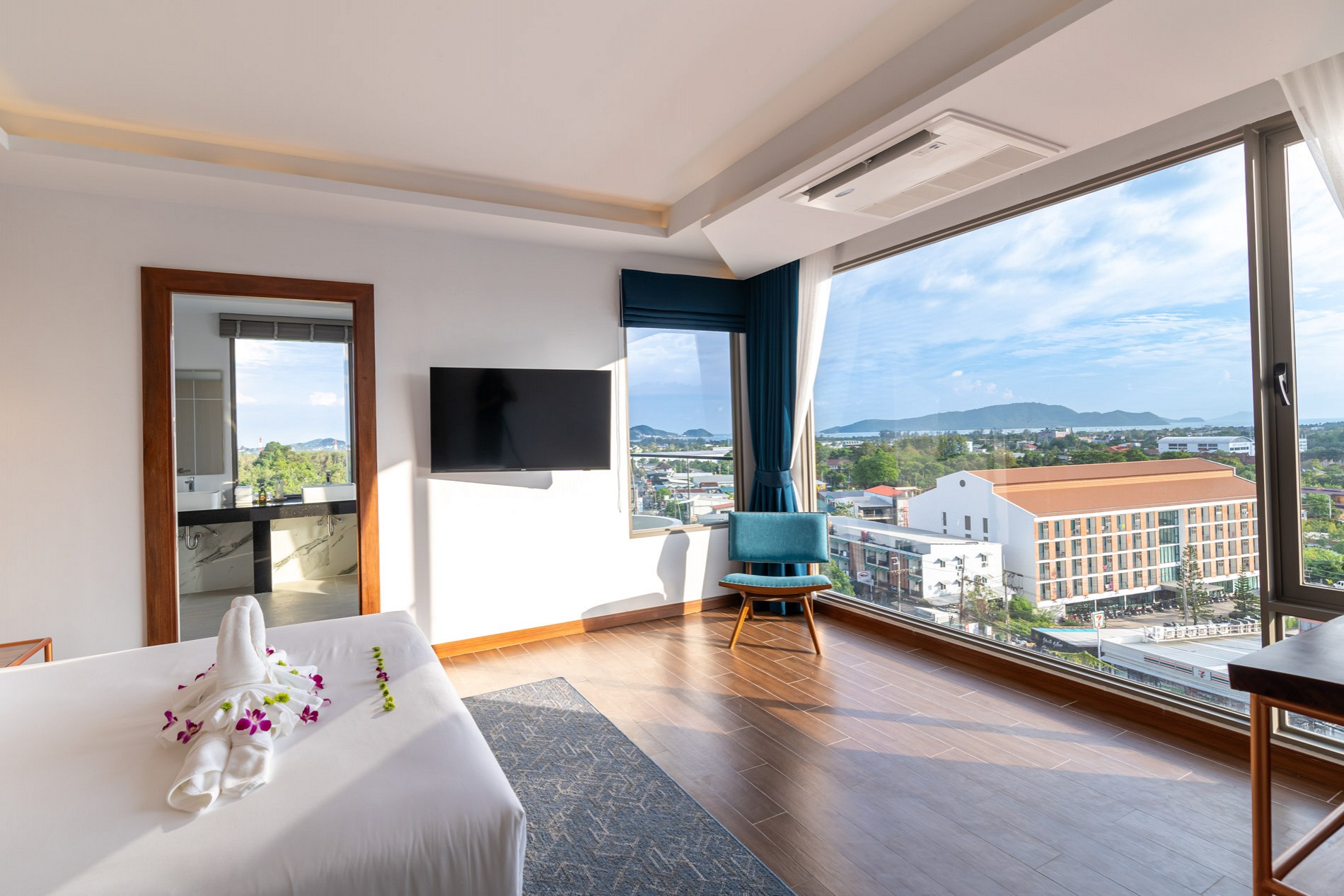 Panorama Executive Suite