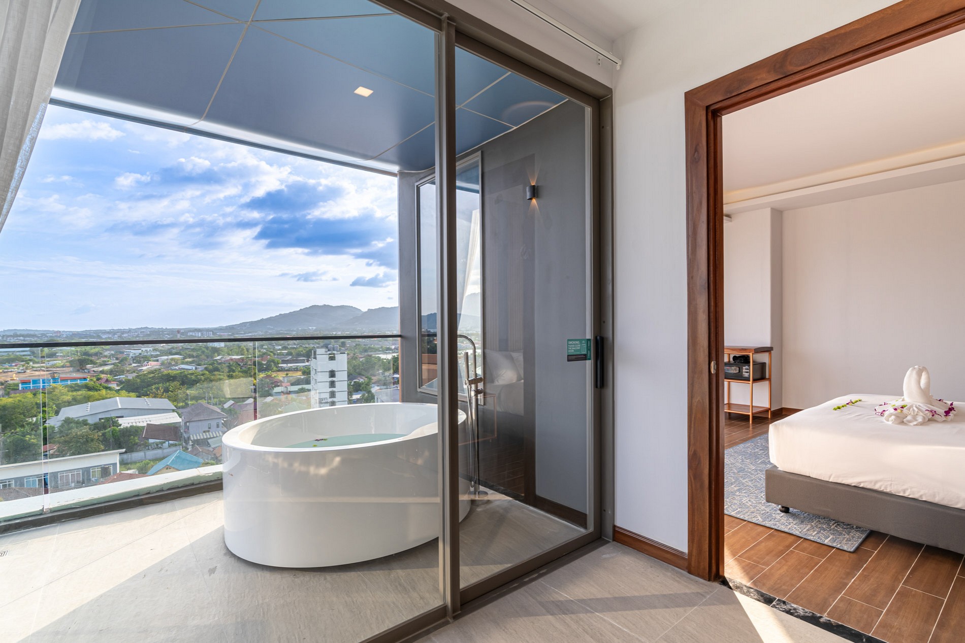 Panorama Executive Suite