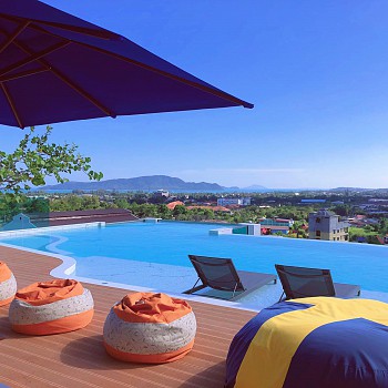 Infinity Pool and Rooftopalt=