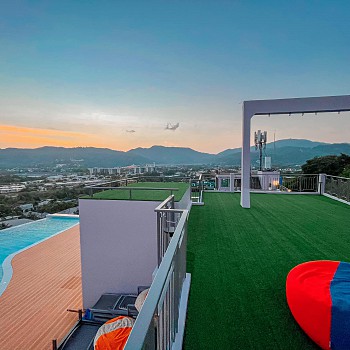Infinity Pool and Rooftopalt=
